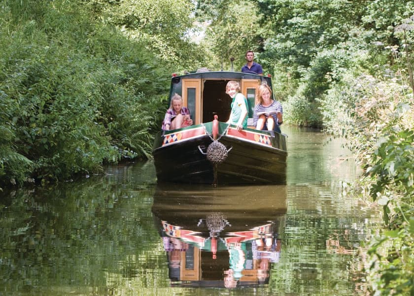 2 Person - 7 Day Last Minute Narrowboat holiday