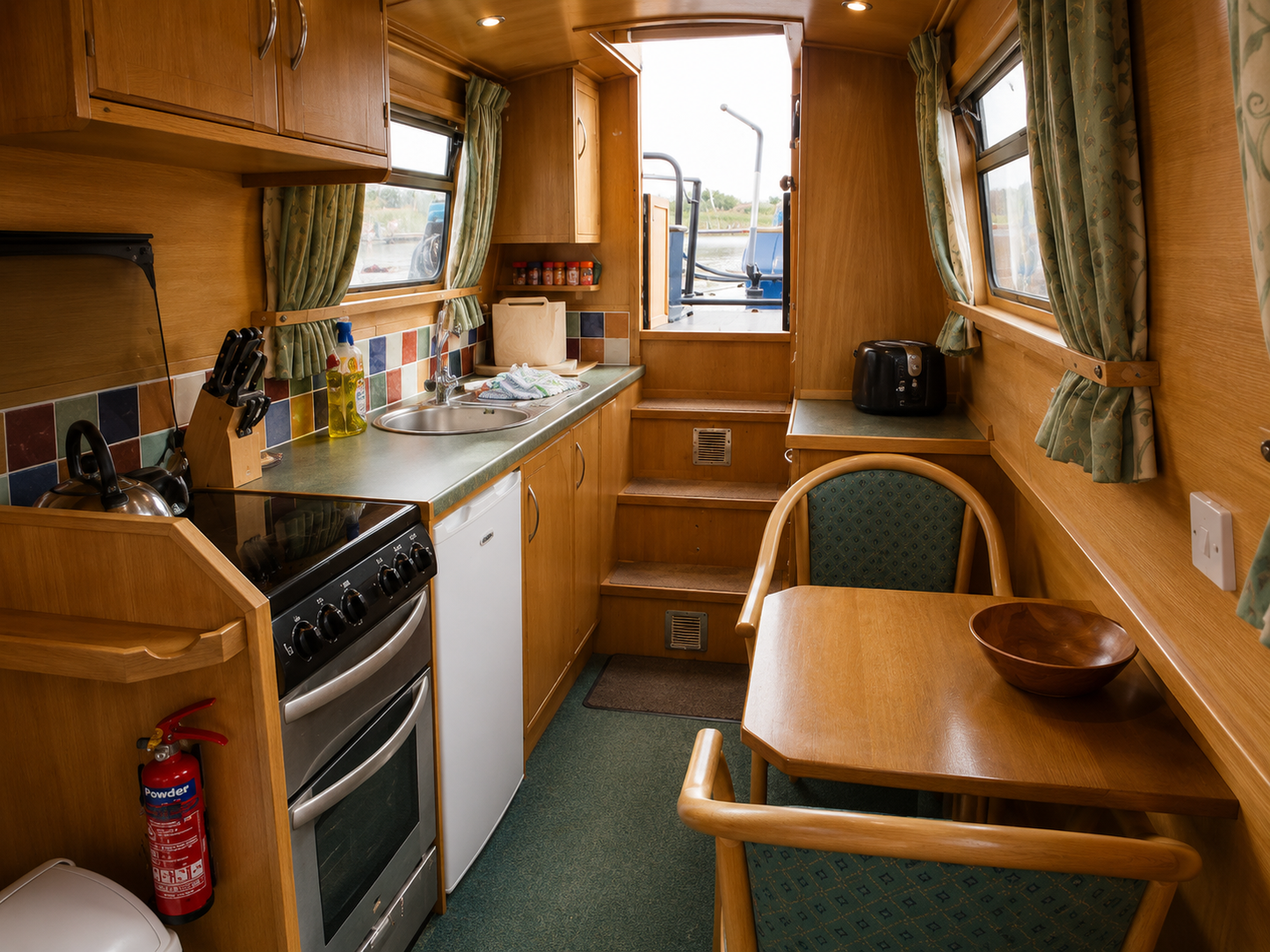 Imogen - Elite 2 Narrowboat Hire