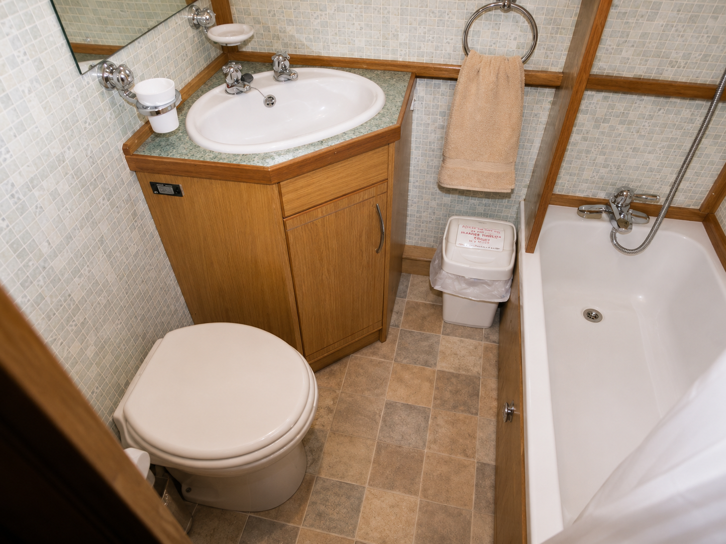 Emily - Elite 4 Narrowboat Hire TEST