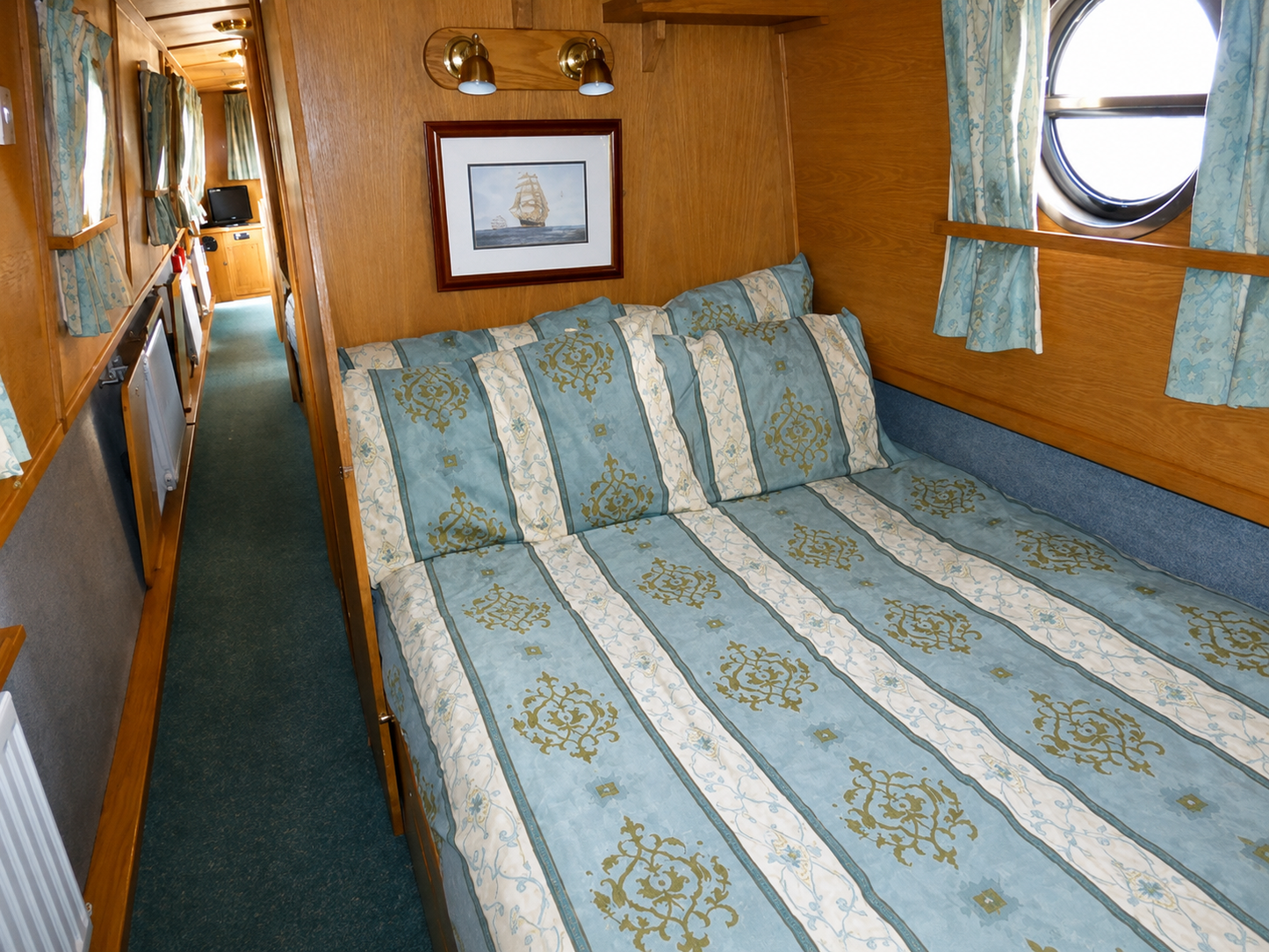 Gemini - Explorer 6 Narrowboat Hire