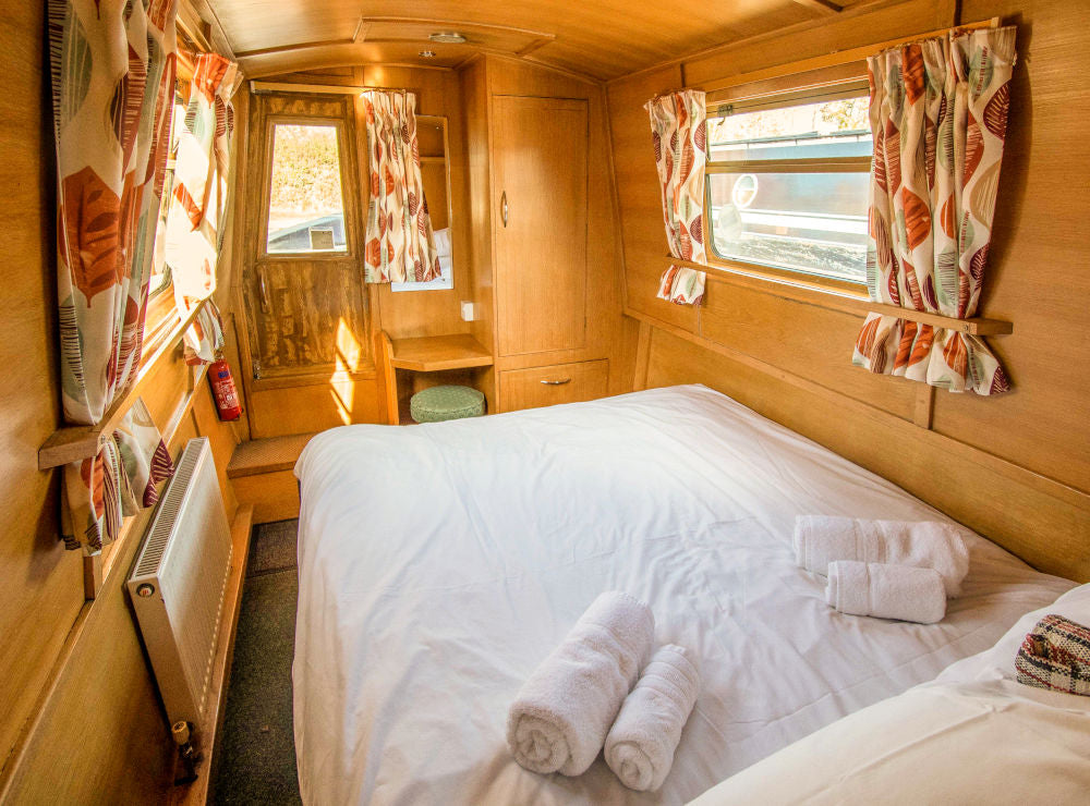 Imogen - Elite 2 Narrowboat Hire
