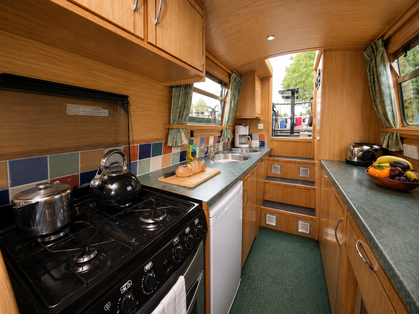 2 Person - 7 Day Last Minute Narrowboat holiday