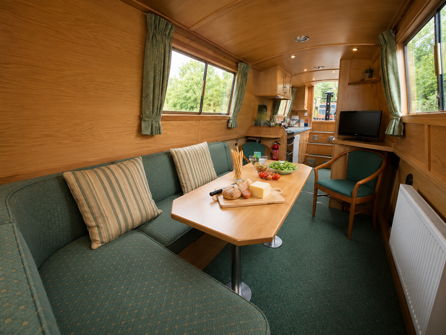 2 Person - 7 Day Last Minute Narrowboat holiday